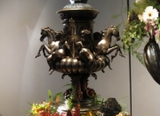 Bronze - Amphore mit Pferde und Engel -  Deckelamphore - Engelamphore  - Höhe 95 cm  - Preis 3.680 €