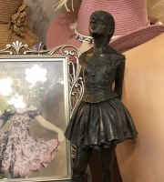 Bronzeskulptur kleine Tänzerin - Nachguss Edgar Degas