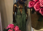 Bronze: Der zerbrochene Krug -Höhe: 100 cm, Preis: 3.700 €