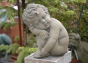 Baby-englischer-Antiksteinguss-Steinfigur-ULRICH-GARTEN-Schwäbisch-Gmünd