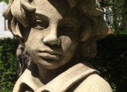 Cottage Figur - englischer Antiksteinskluptur