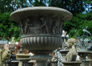 Englischer Antiksteinguss - Amphore - Vase mit Fuß